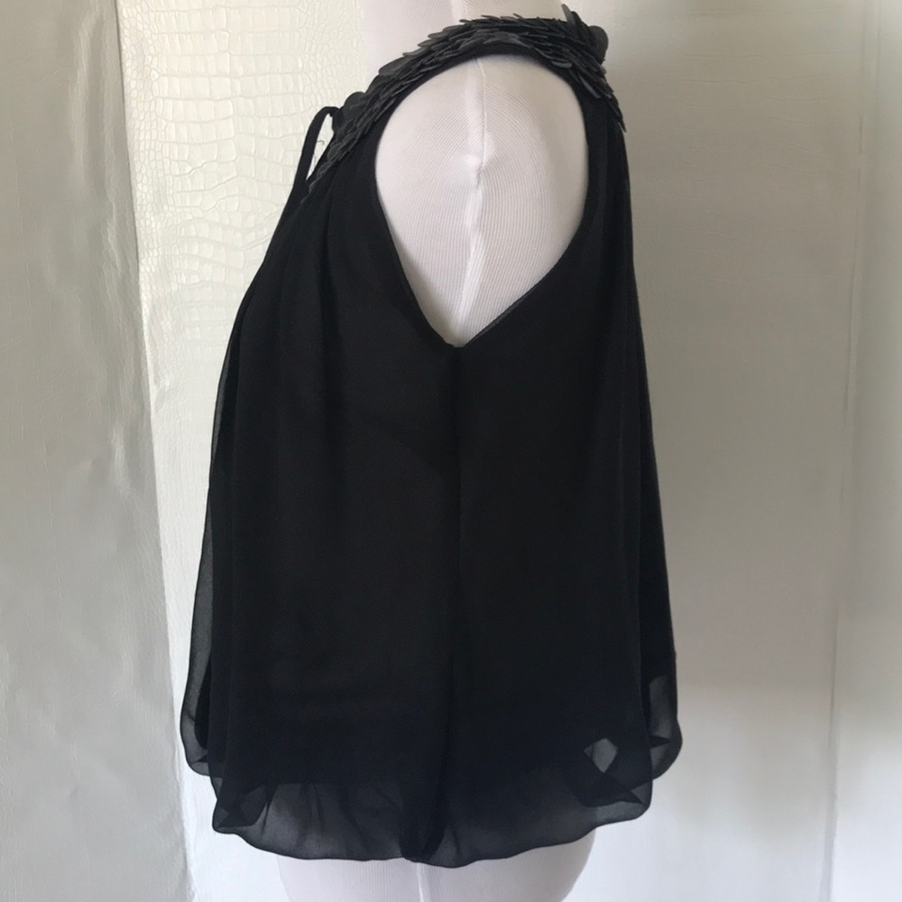 LEATHER NECKLACE TOP. - Picture 3 of 5